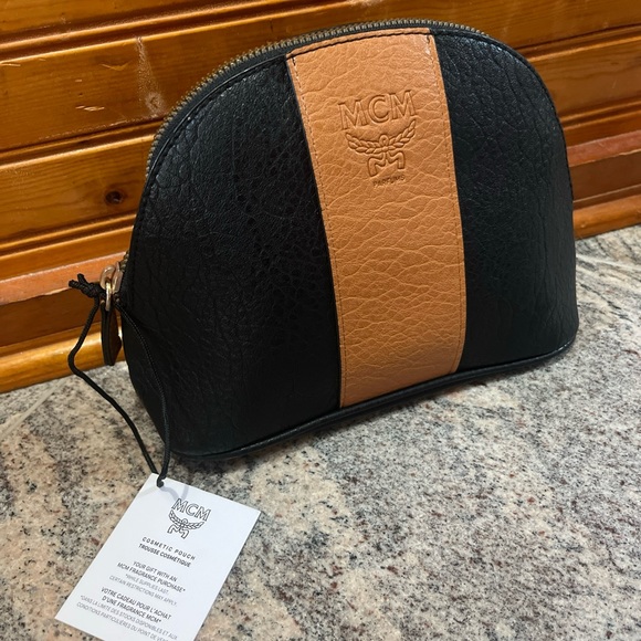 MCM Parfums Embossed Logo Clutch Cosmetic Pouch Bag Black & Tan New with Tags! - Picture 9 of 10